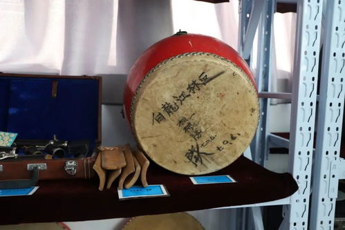 翰墨飄香迎新年 匠心巧手展風采——管護中心工會成功舉辦職工藝術展賽暨文創市集活動